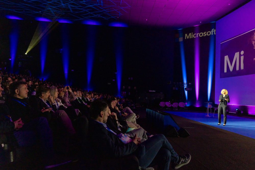 2027-03-28-Microsoft-AI-Tour-Madrid---Keynote-(15)